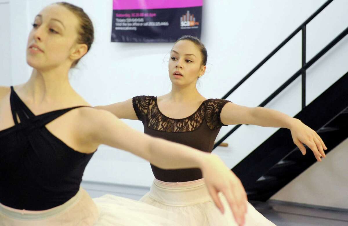 Connecticut Ballet takes a trip to Wonderland