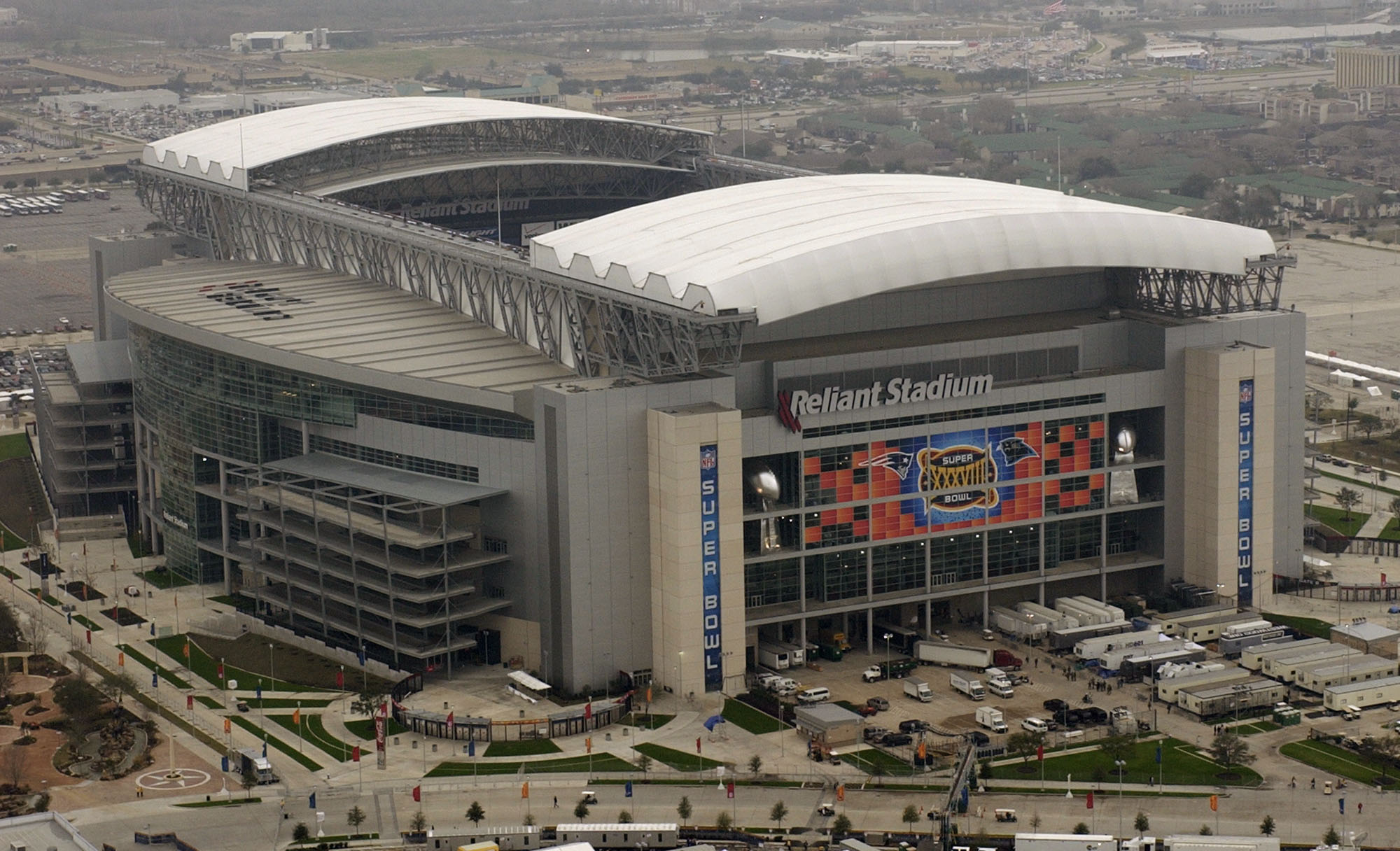 Reliant Stadium may be getting a new name