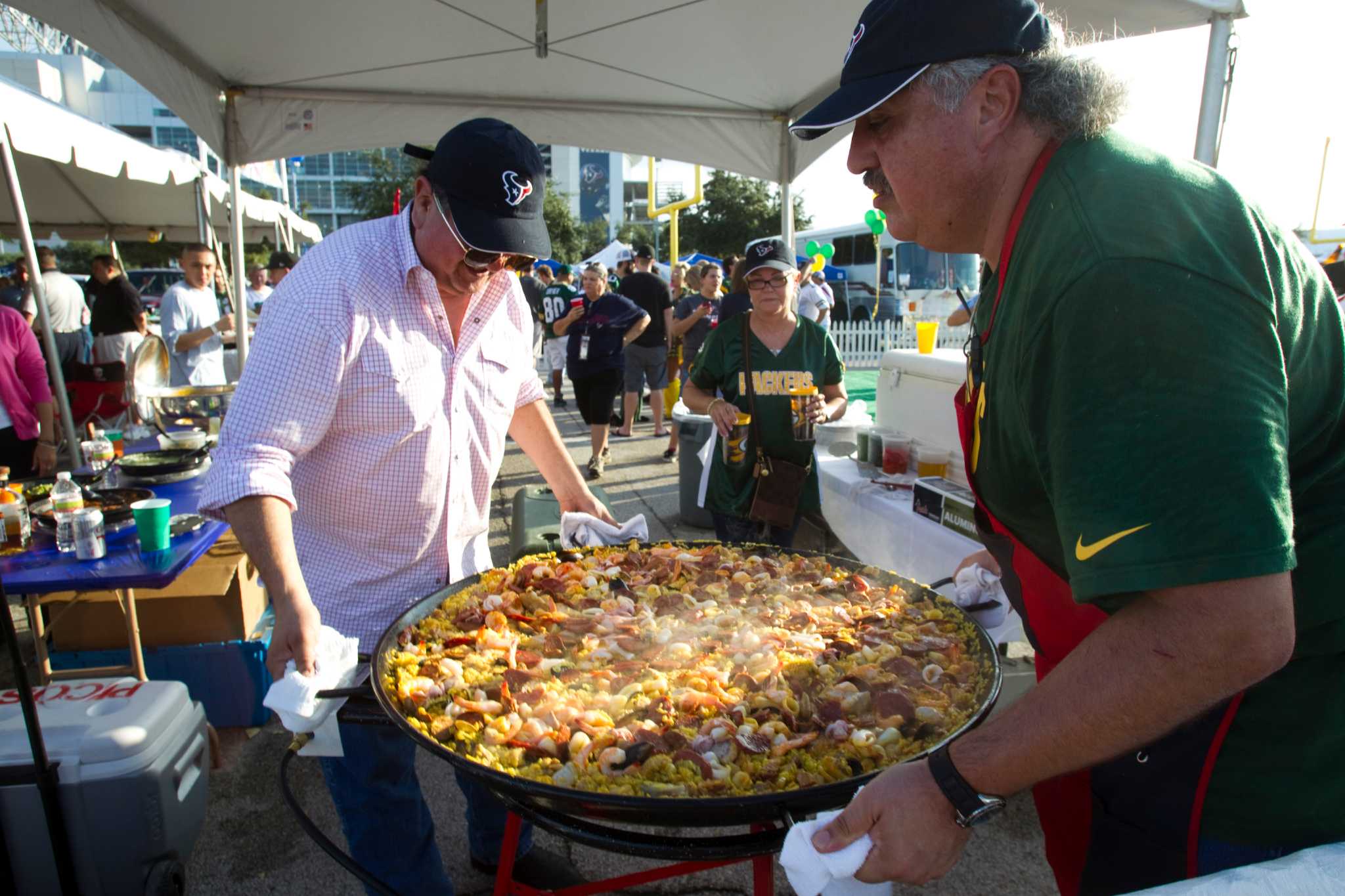 Tailgate options that score