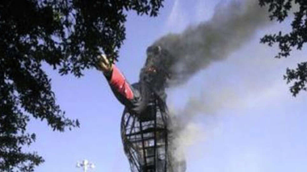 Fire destroys State Fair of Texas icon Big Tex