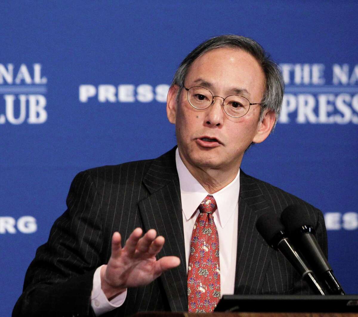 FILE - In this Nov. 29, 2010 file photo, Energy Secretary Steven Chu gives a speech at the National Press Club in Washington. Top officials at the White House circulated a plan calling for the ouster of Energy Secretary Steven Chu and other top Energy Department officials as the administration braced for a political storm brewing over the failing solar energy company Solyndra. (AP Photo/Charles Dharapak, File)