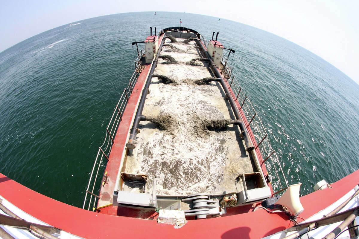 corps engineers dredge how many great lakes aocs