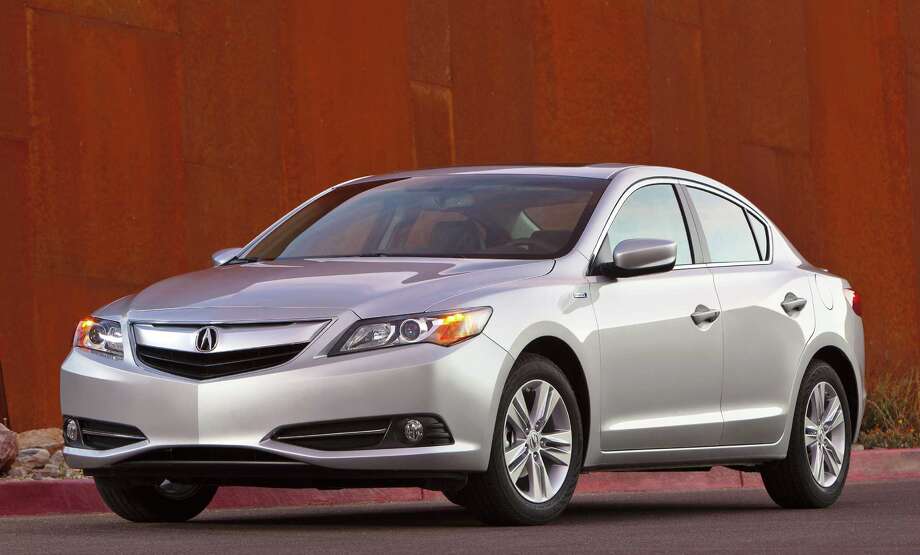 Acura Ilx Hybrid Boasts High 30s Mpg Houston Chronicle Acura Ilx Hybrid Boasts High 30s Mpg