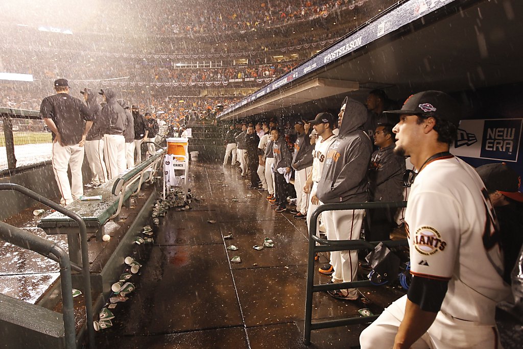 Marco Scutaro explains the backstory behind his iconic pose in the rain –  NBC Sports Bay Area & California