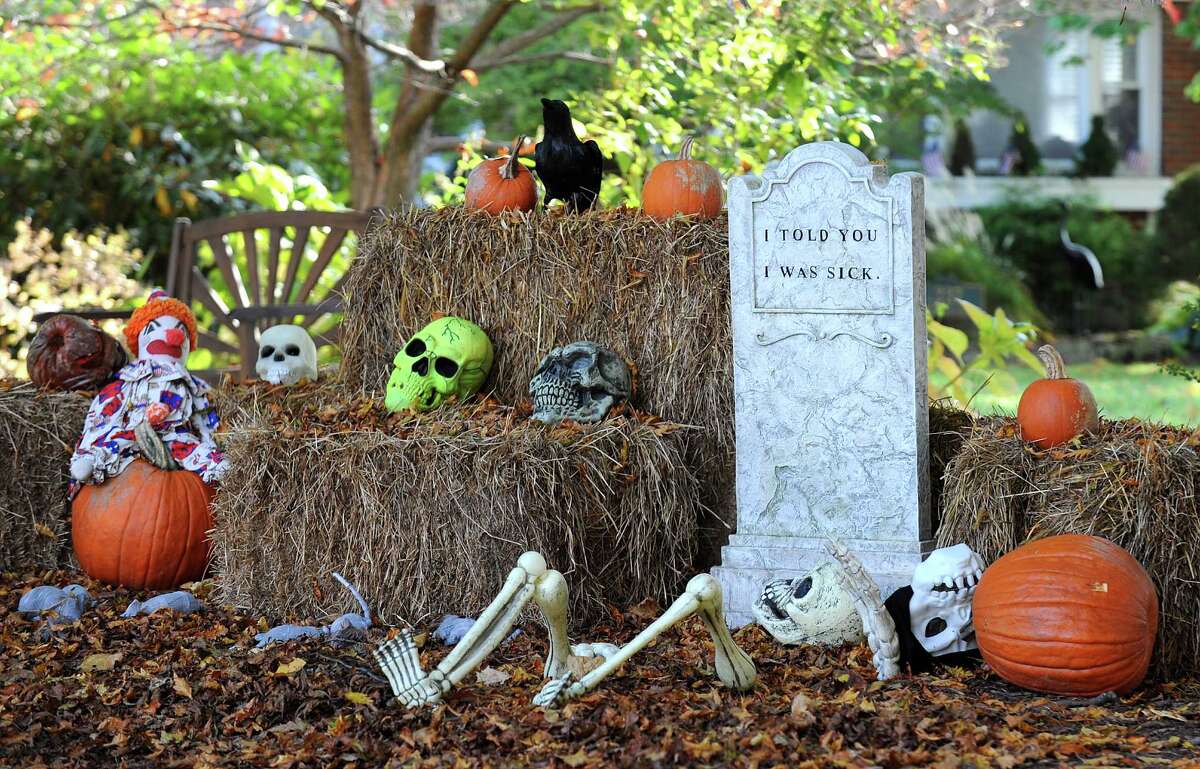 Halloween spectres in Fairfield prompt hoots & howls