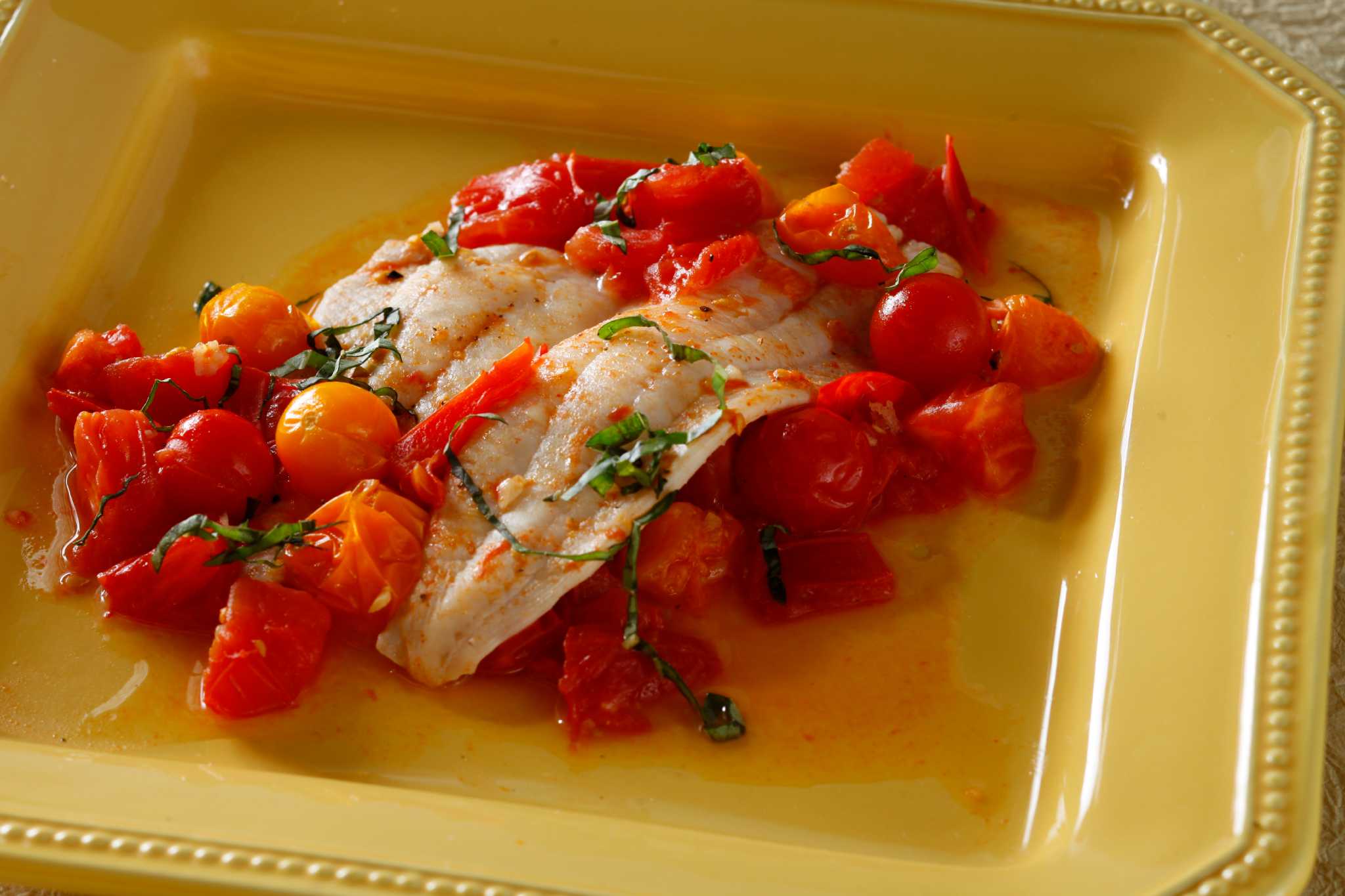 versatile-tomato-sauce-on-fish-or-pasta