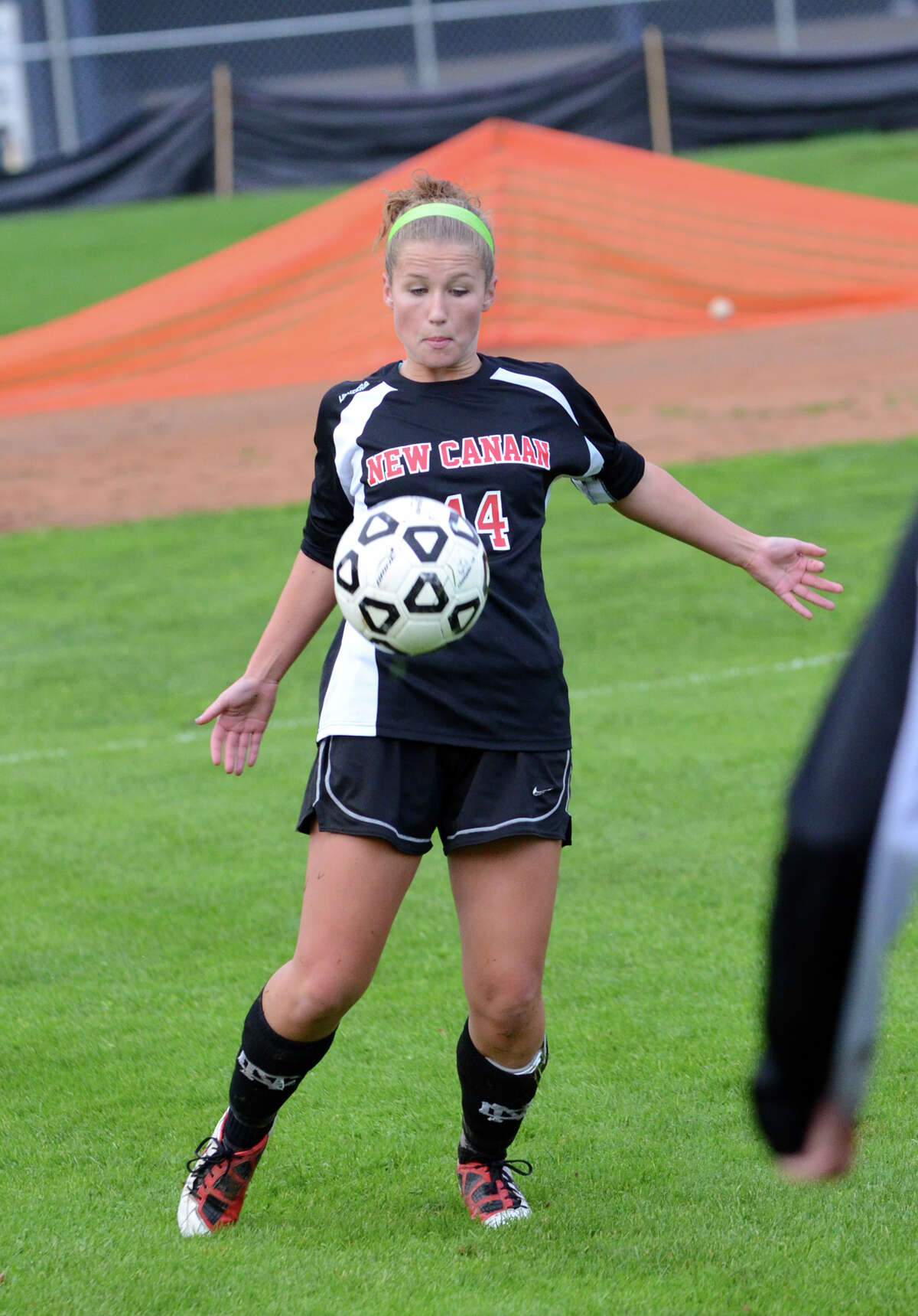 Overacker, New Canaan inch closer to FCIAC playoffs