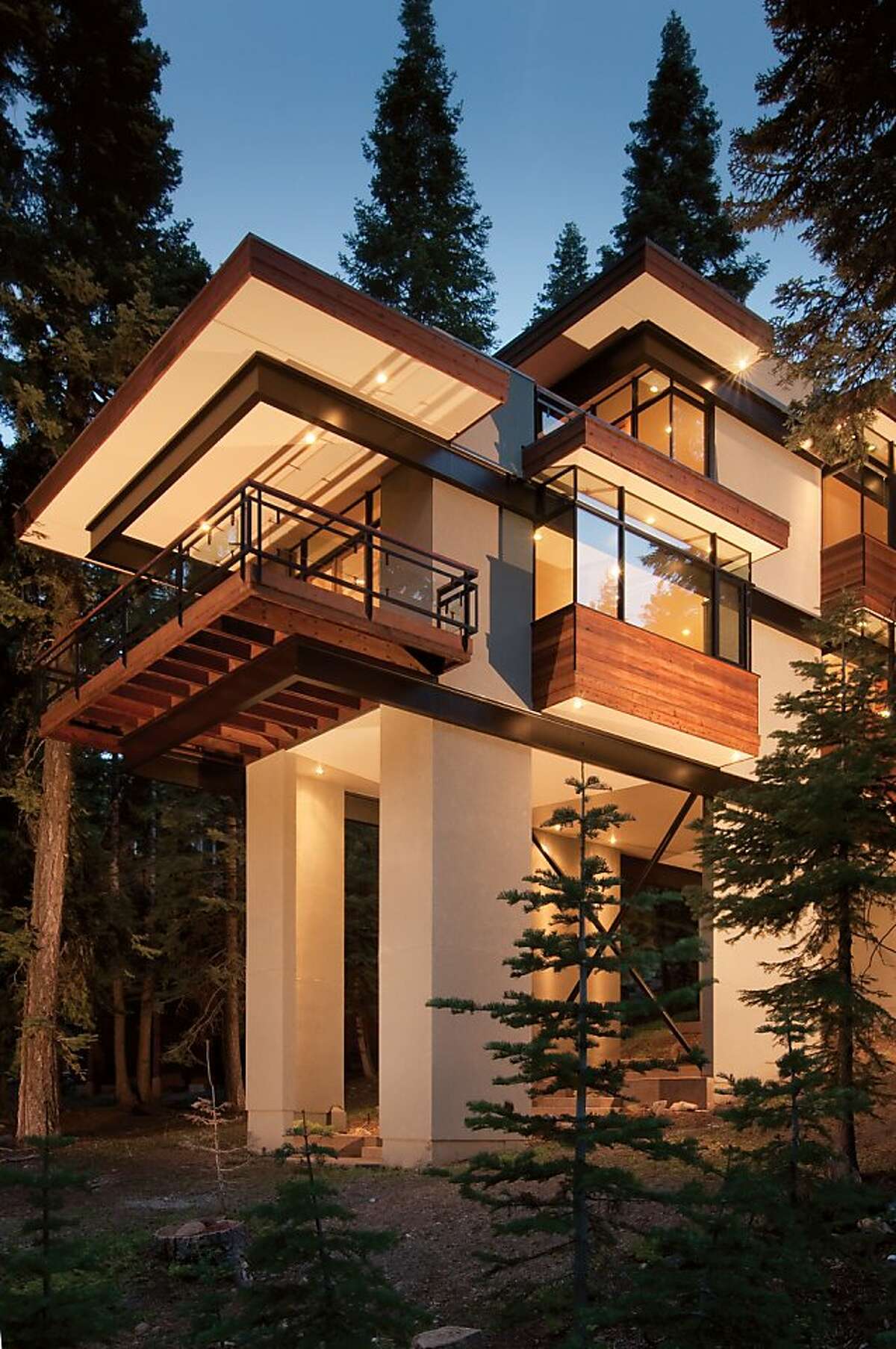 "Stal Tre Hus Residence" (Norwegian for “Steel Tree House”) in Tahoe Donner, CA.