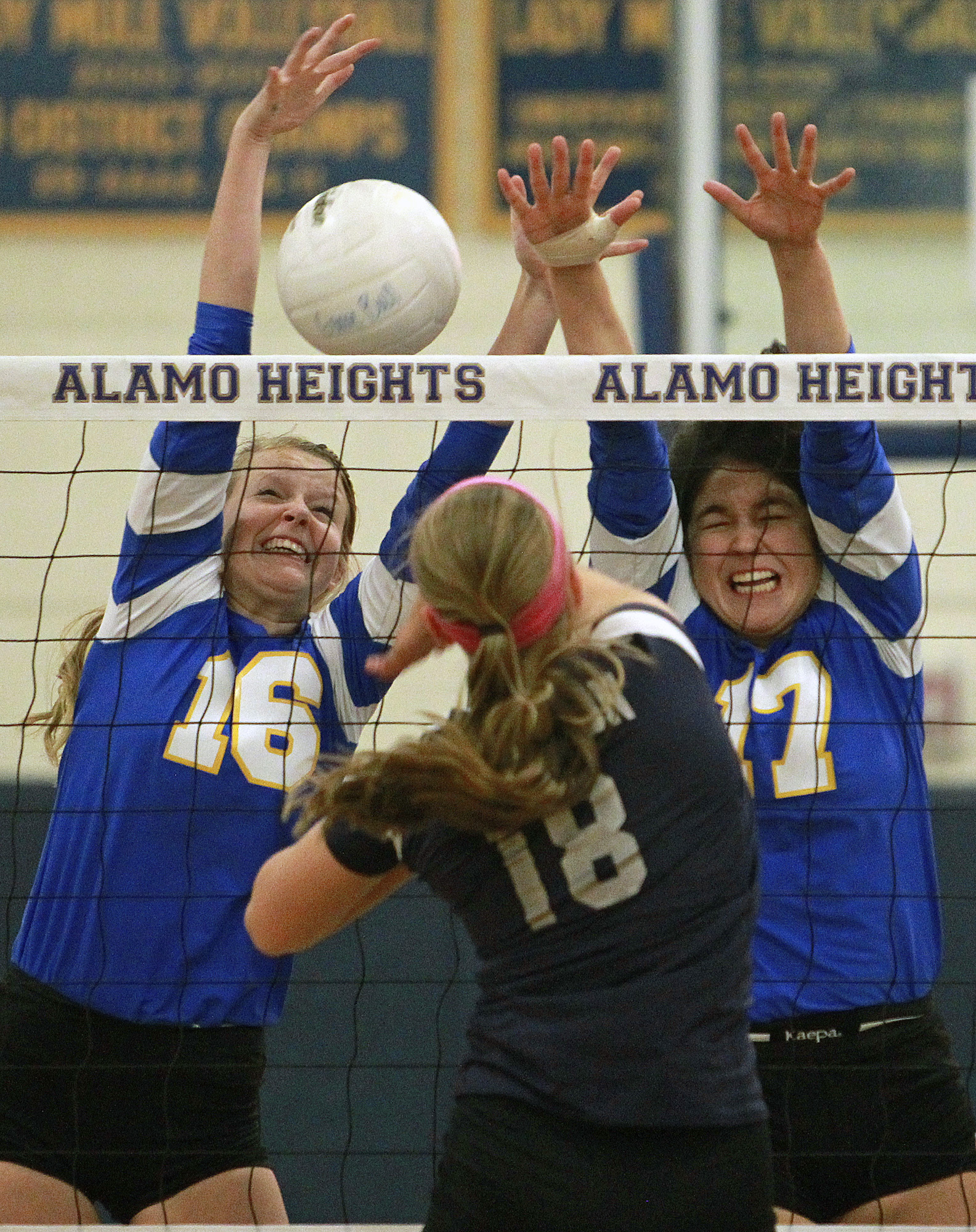 Volleyball Boerne Champion vs. Alamo Heights