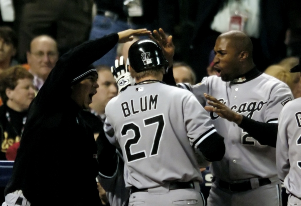 Mark Buehrle had definitely no more than three beers before saving Game 3  of the '05 World Series - NBC Sports