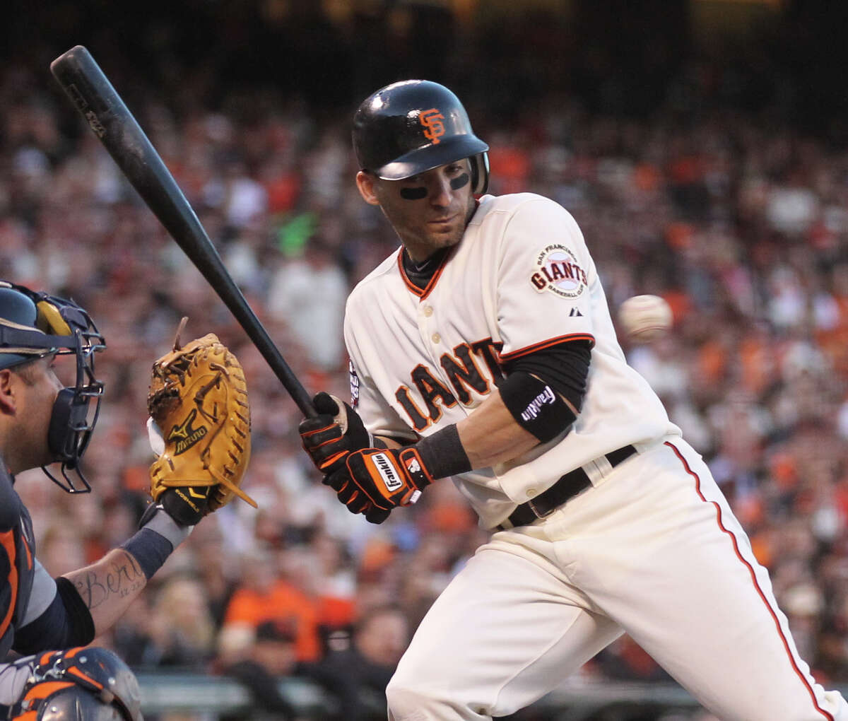 SF Giants halfway to title after 2-0 win