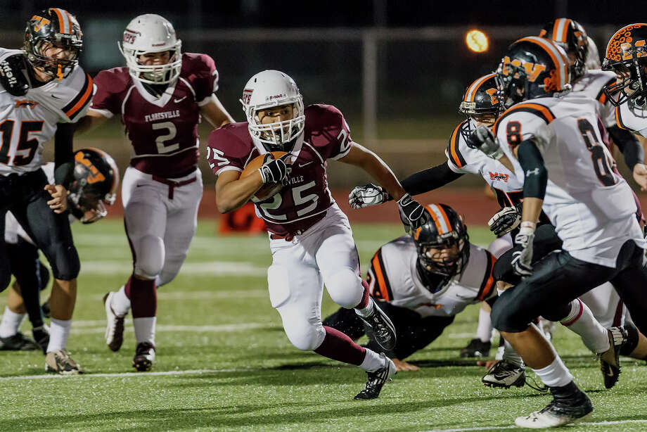 Medina Valley vs. Floresville - San Antonio Express-News