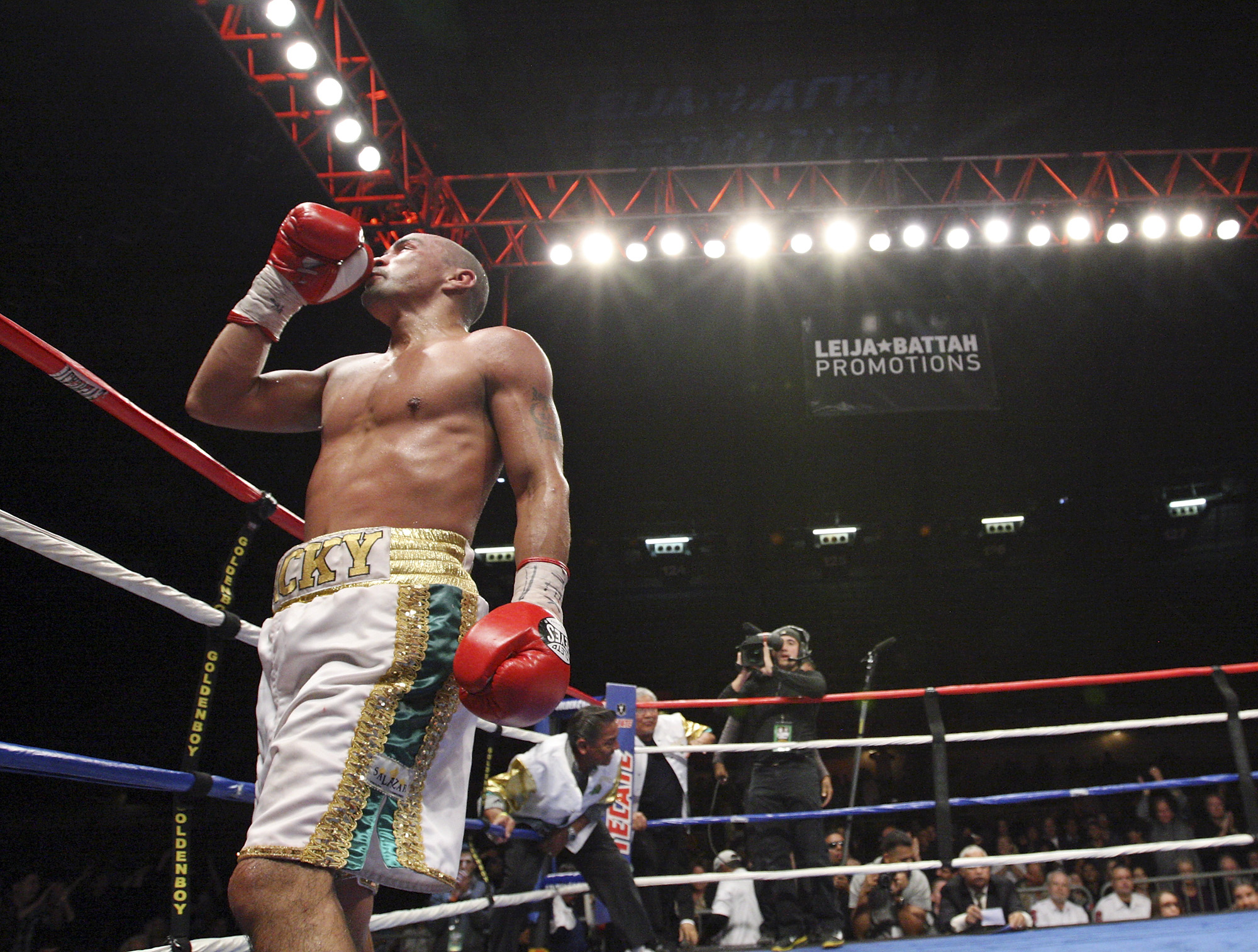 Saturday's boxing at Freeman Coliseum San Antonio ExpressNews