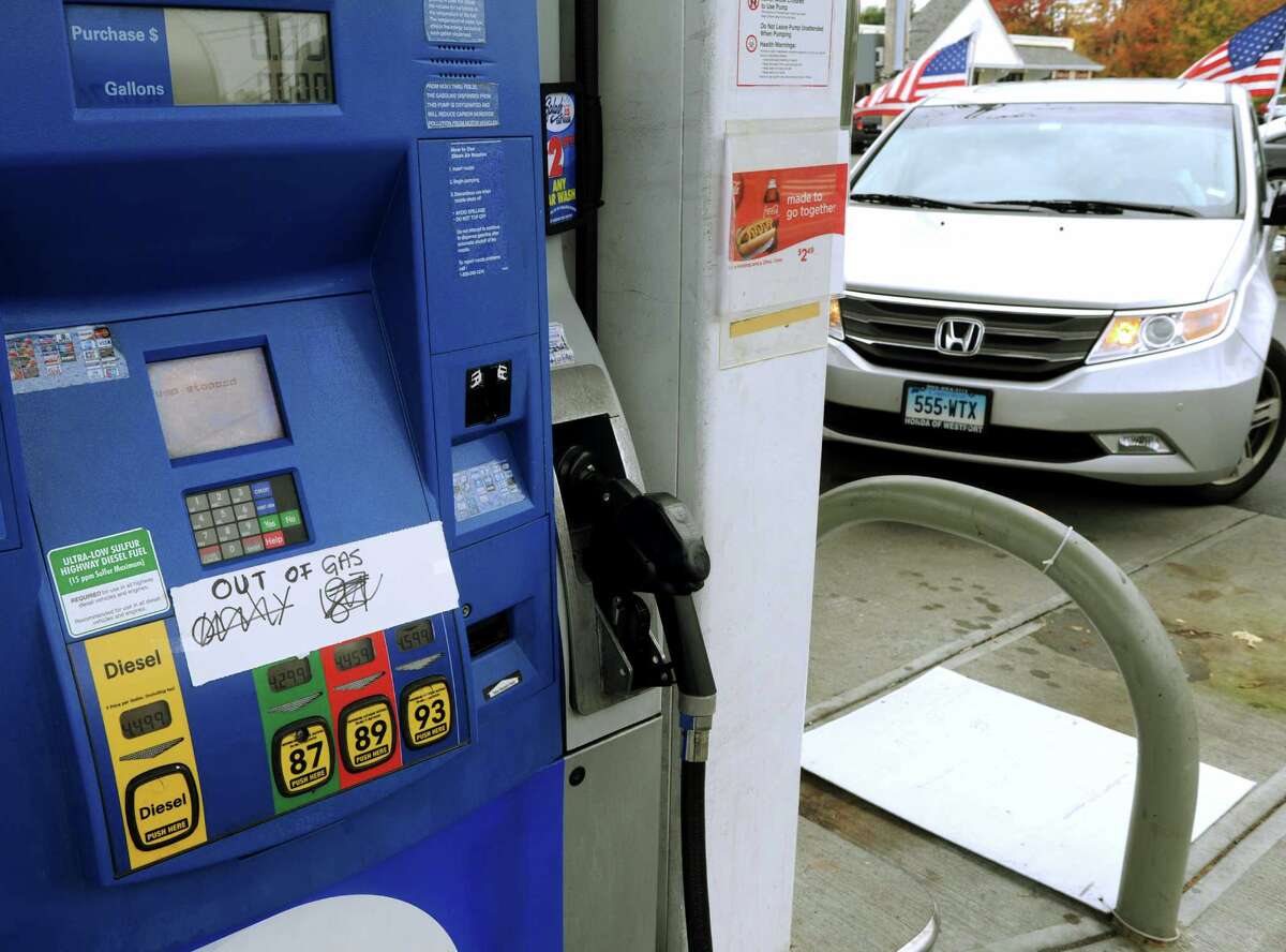 Shoreline residents prepare for the worst