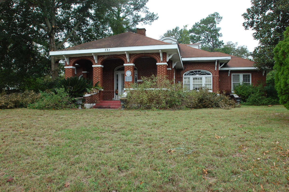 Are ghostly murmurs of scored lover heard in Jasper home?