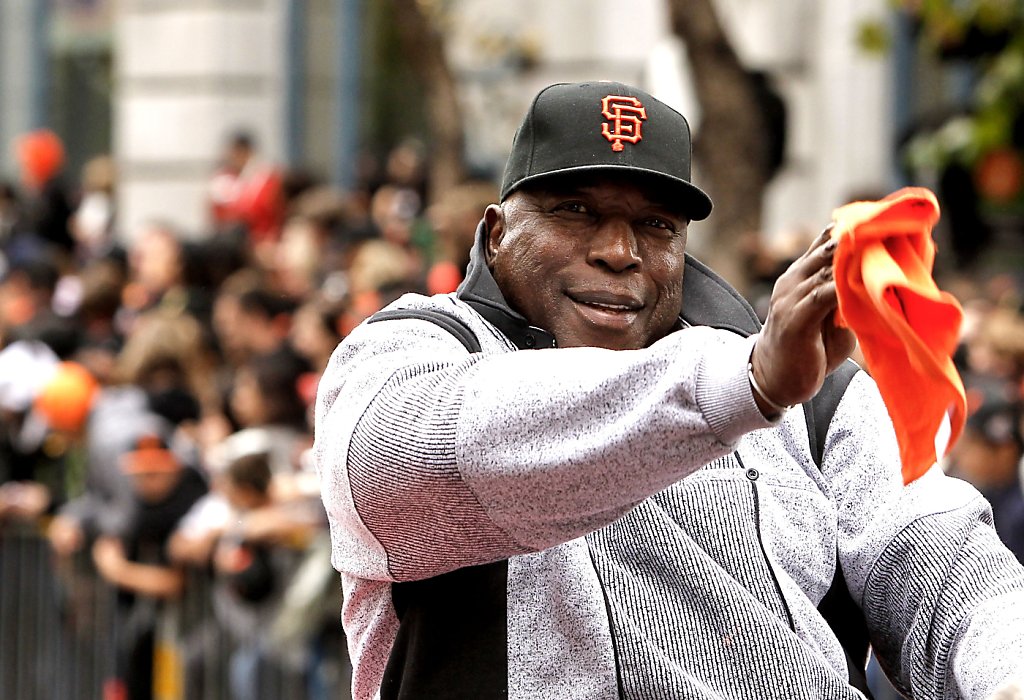 Outside AT&T ballpark, a hushed, mournful vigil for Willie McCovey