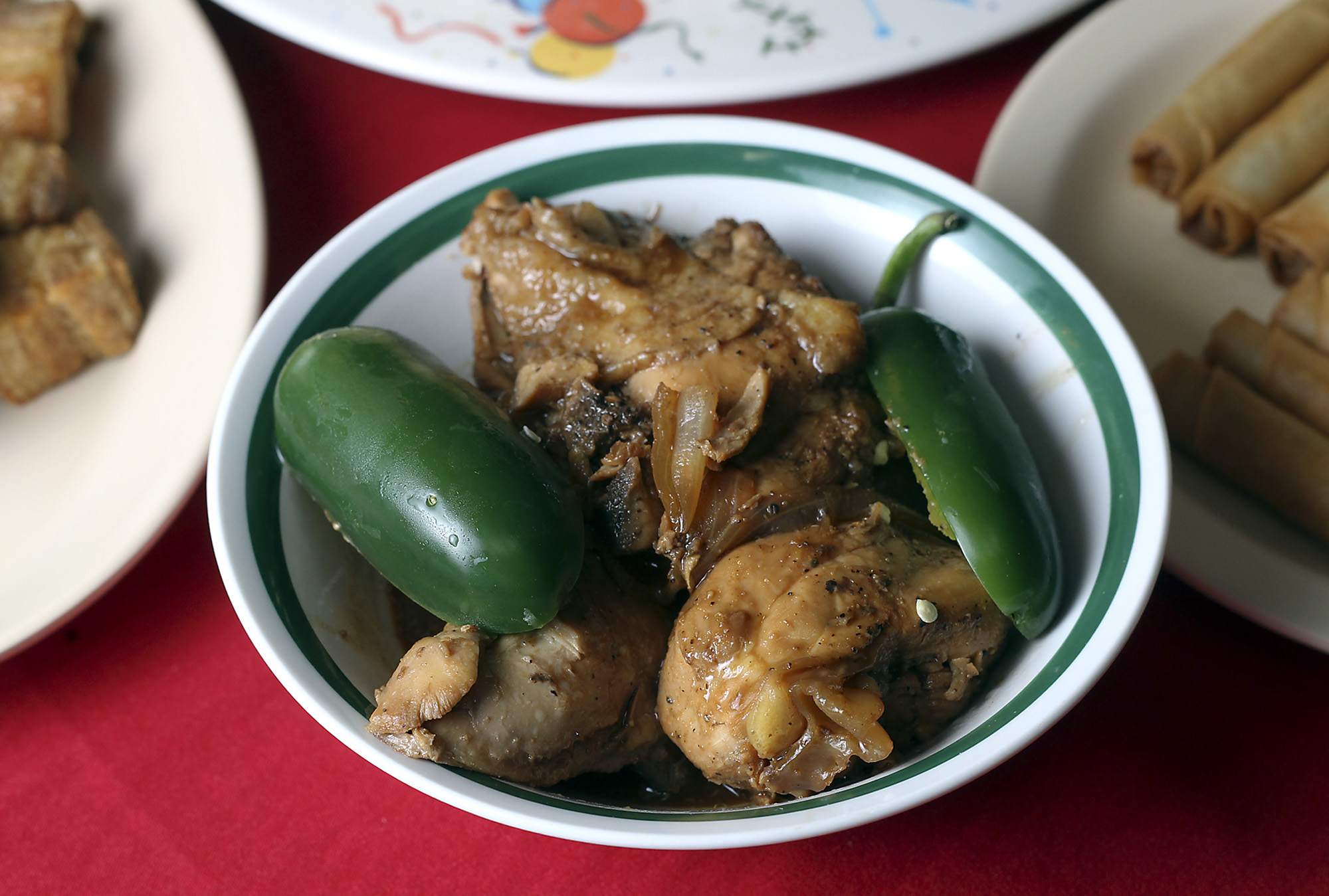 Review Lily's Philippine Restaurant & Bakery