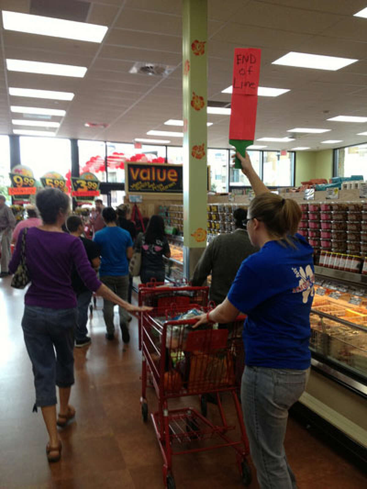 New Trader Joe's draws big crowd