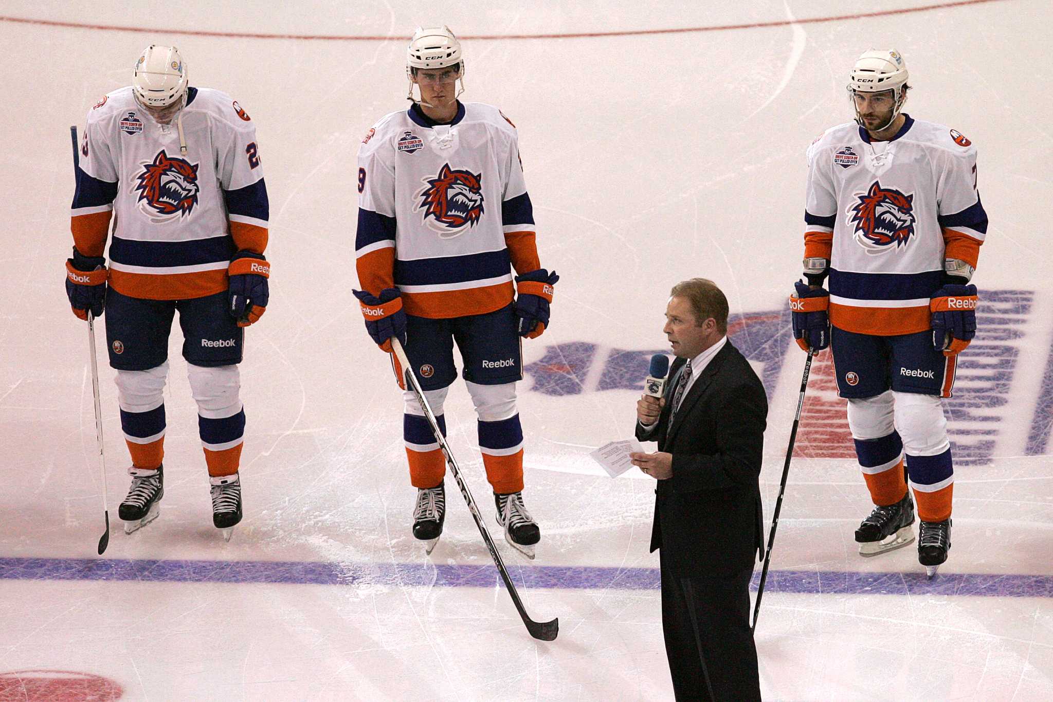 Sound Tigers vs. Hershey Bears