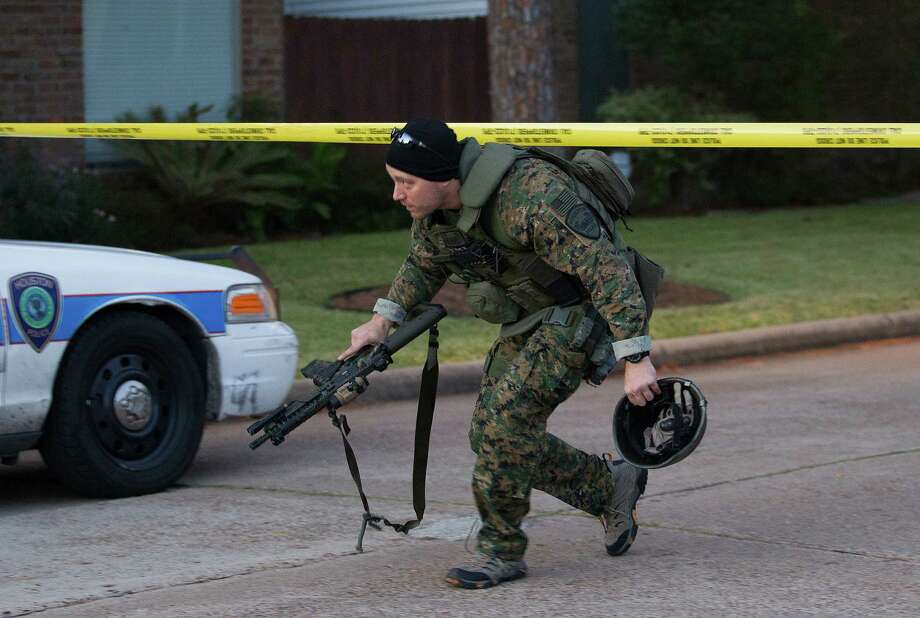 Man slain by HPD officer after SW Houston standoff Houston Chronicle