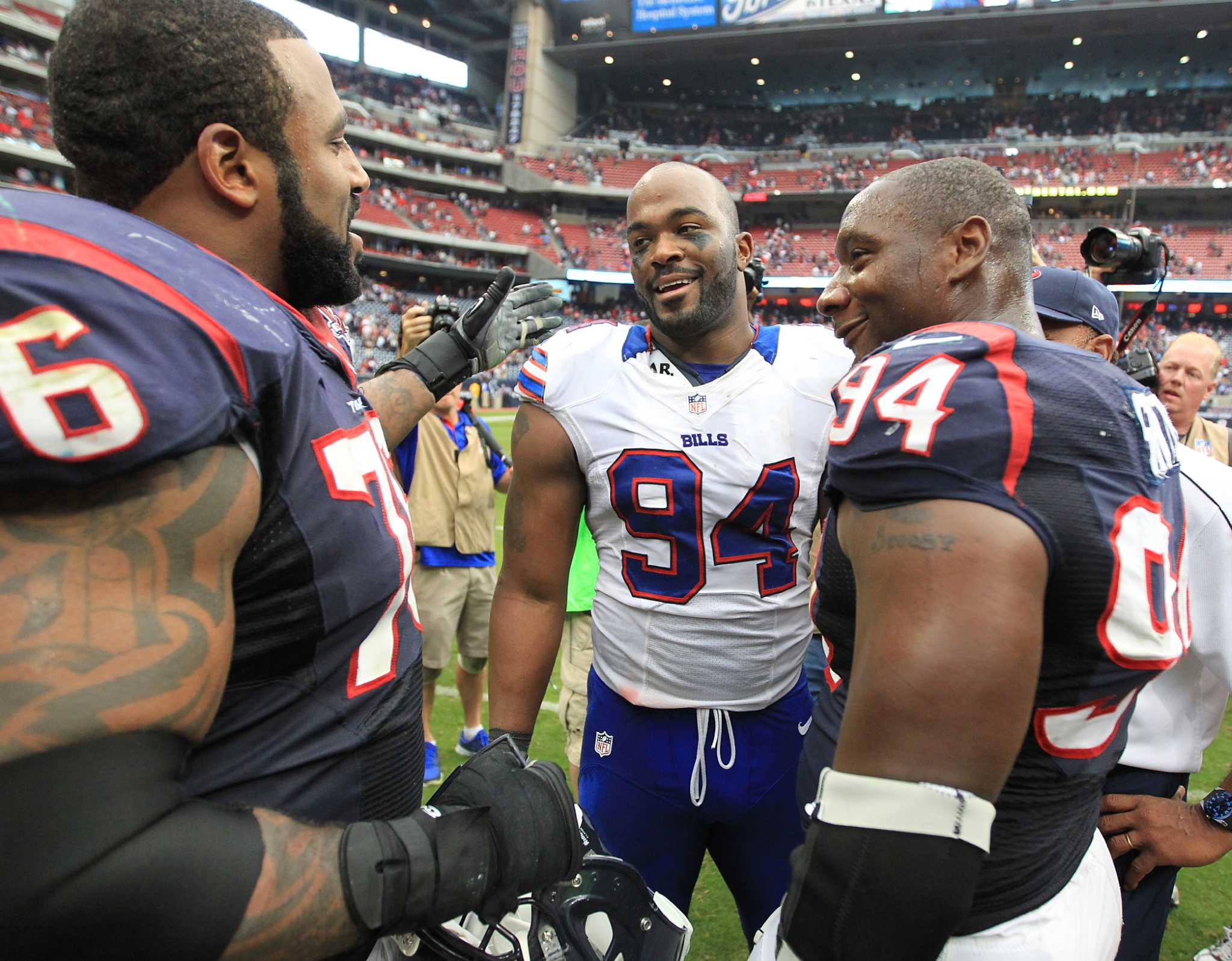 Texans-Bills News: Mario Williams Could Miss Sunday's Game; Kyle Williams  to Injured Reserve - Battle Red Blog