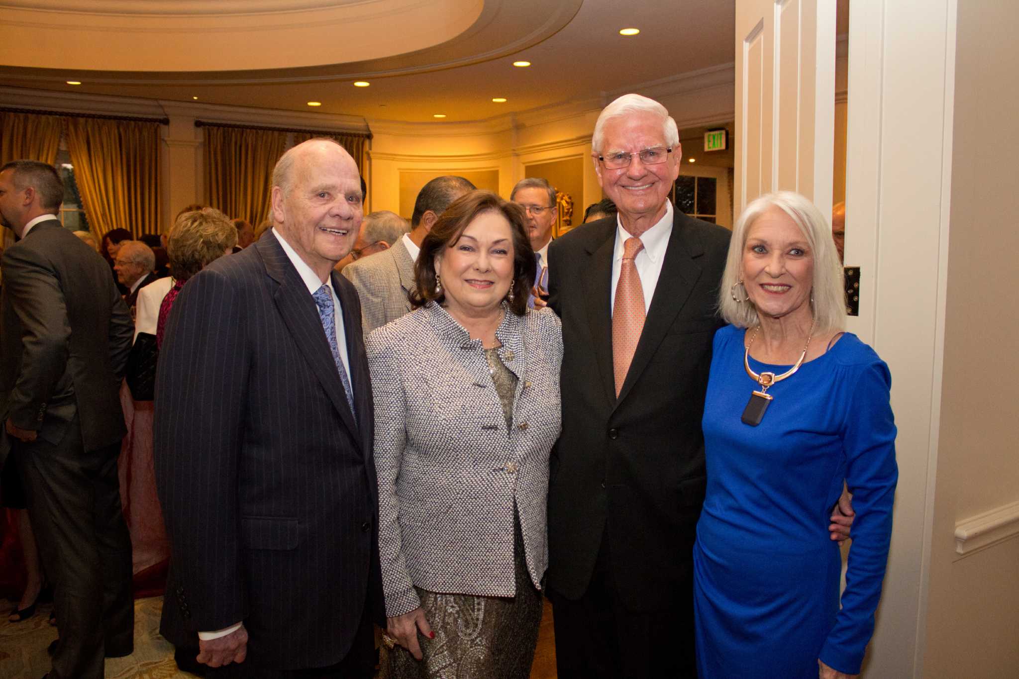 Hospice dinner raises a record - Houston Chronicle