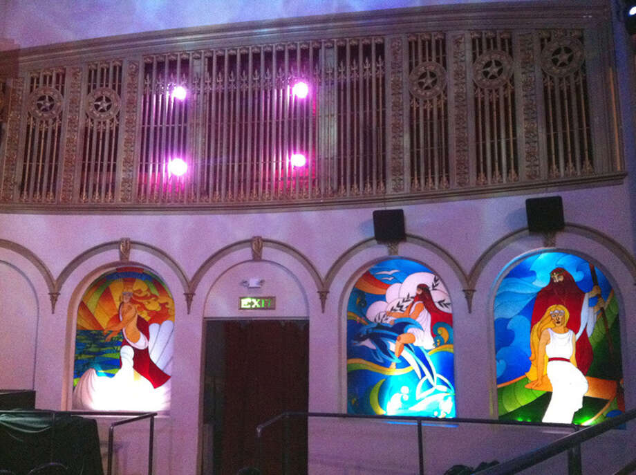 Should Neptune Theatre be a Seattle landmark?