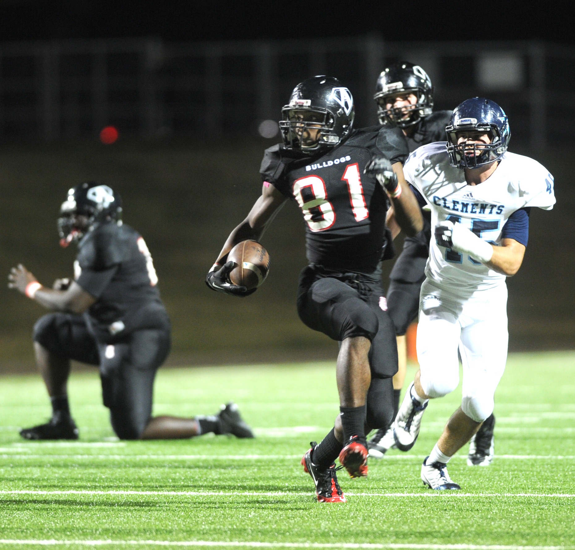 Football: For Austin and Elkins, it's all on the line