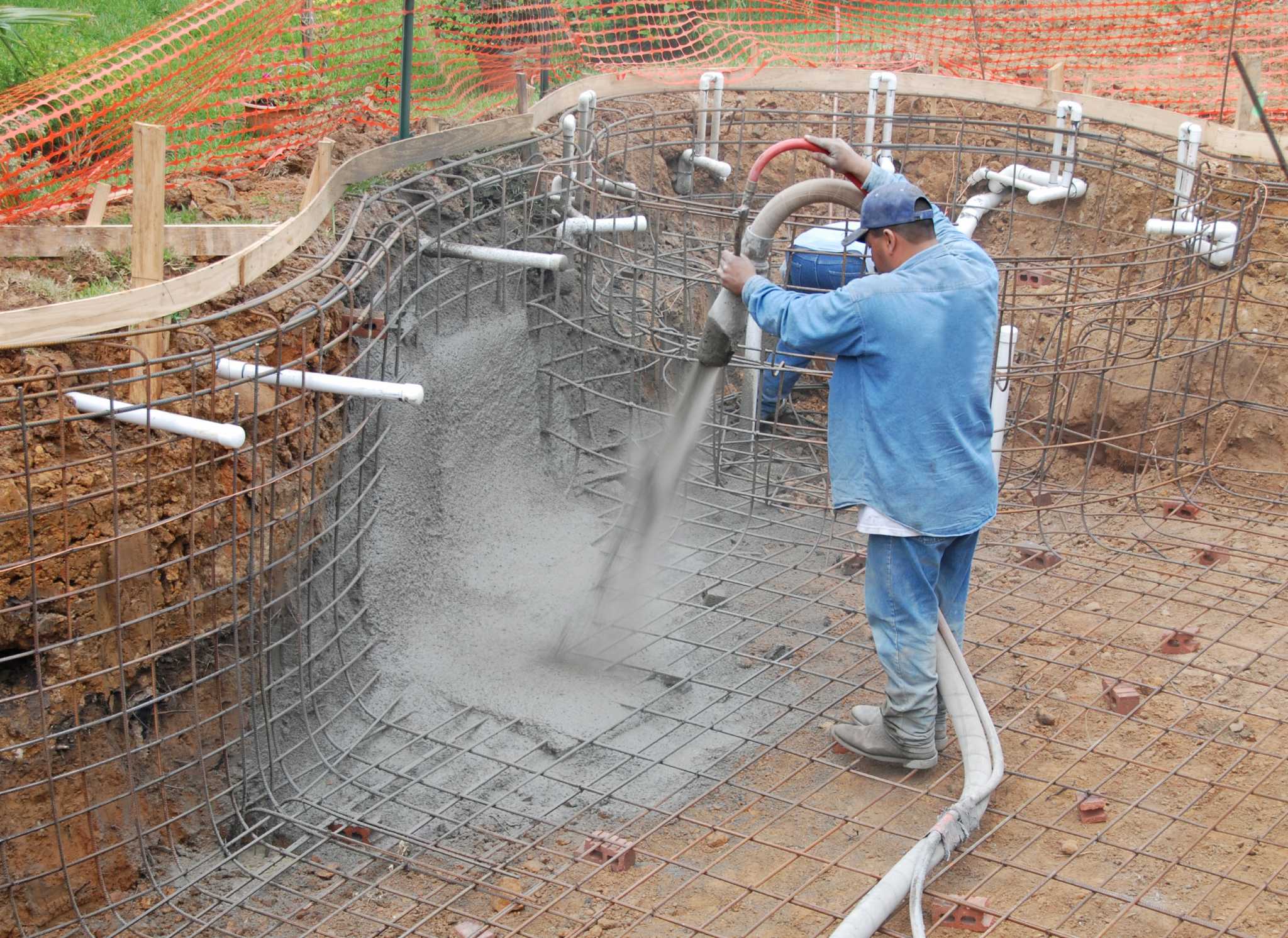 swimming pool reinforcement design