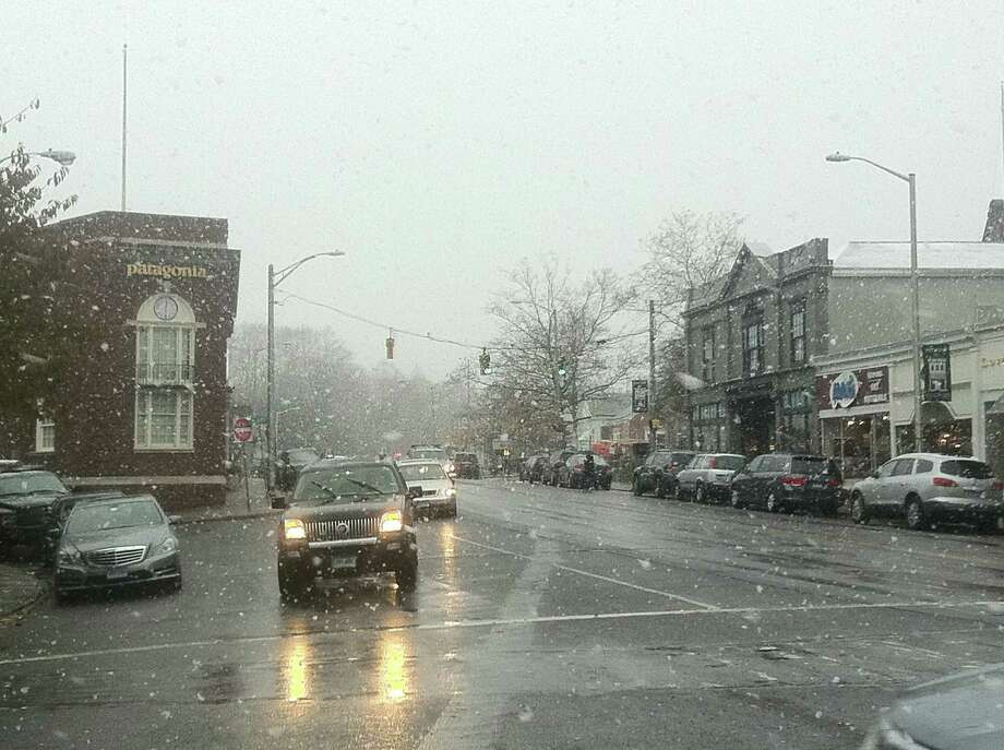 Westport weather warning Snow falling as nor'easter moves in