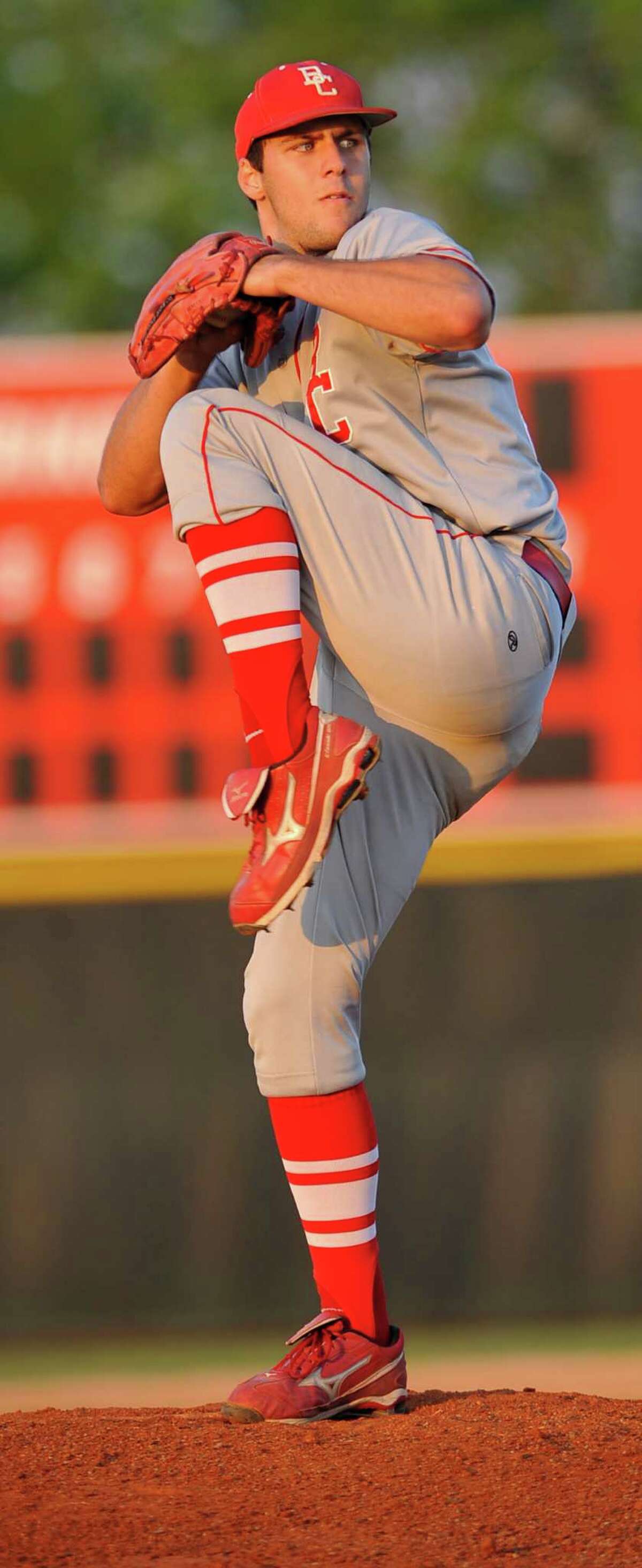 Bridge City pitcher commits to ULL