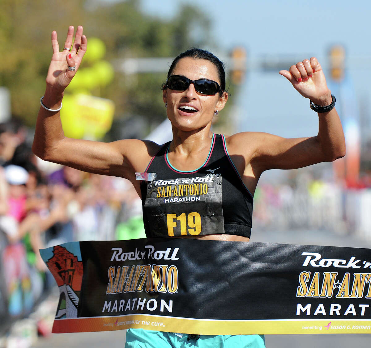 Marathon (Women) 11/13/11 - Liza Hunter-Galvan: 02:46:55
