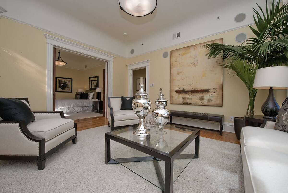 Hayes Valley condo in Victorian building