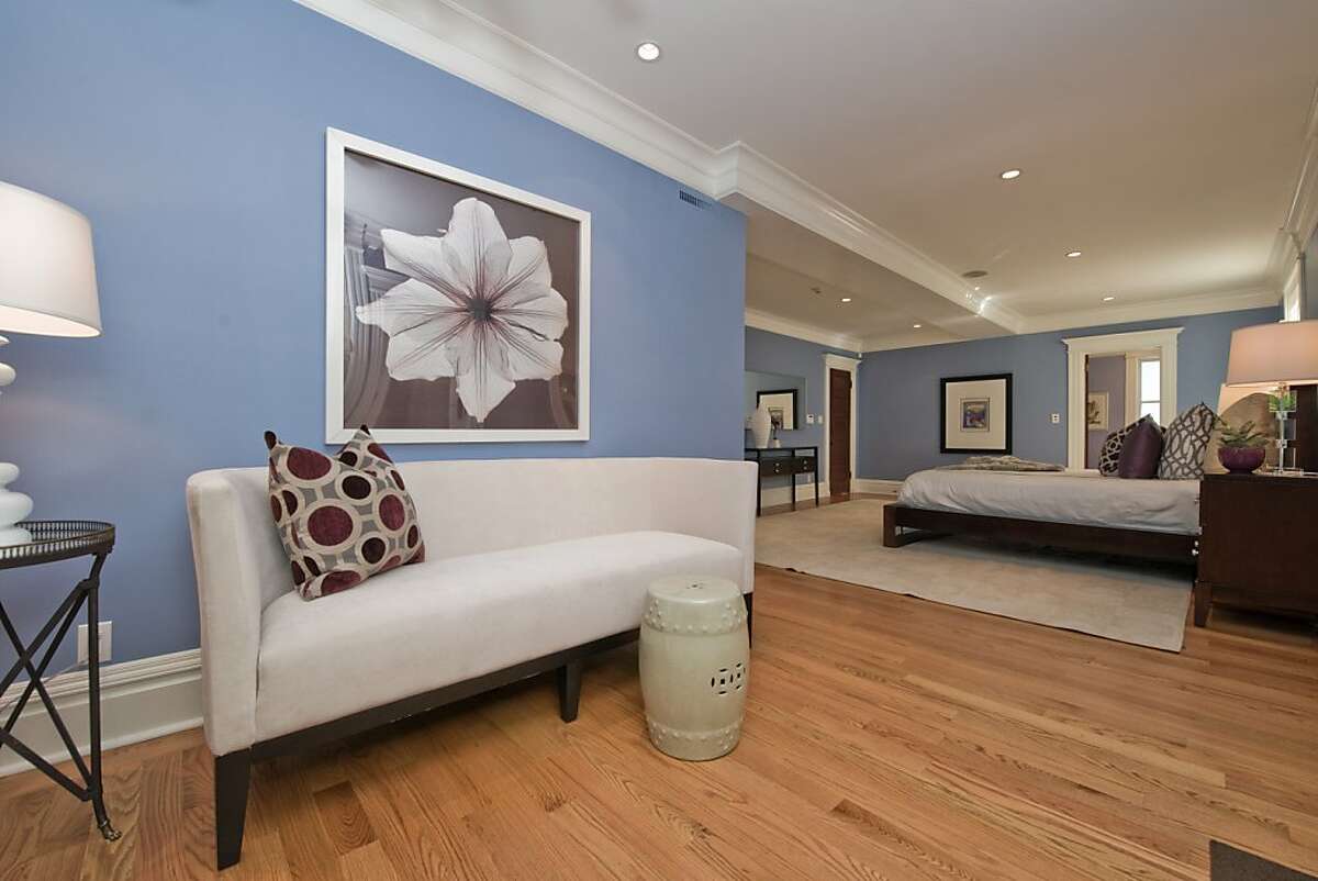 Hayes Valley condo in Victorian building