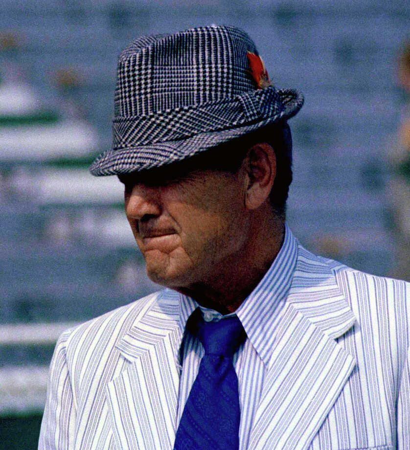 A Look Back At A&m And Bama Coach Paul 'bear' Bryant - San Antonio 