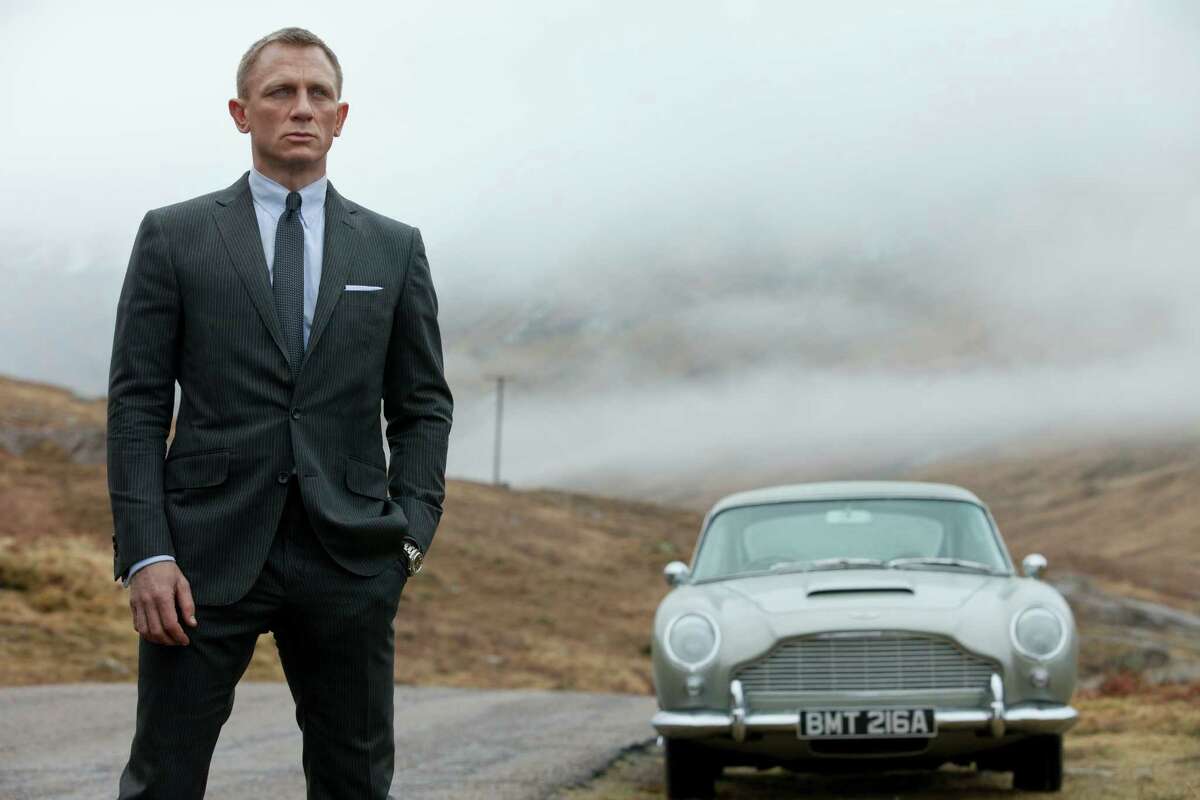 Daniel Craig stars as James Bond in Metro-Goldwyn-Mayer Pictures/Columbia Pictures/EON Productions action adventure SKYFALL.