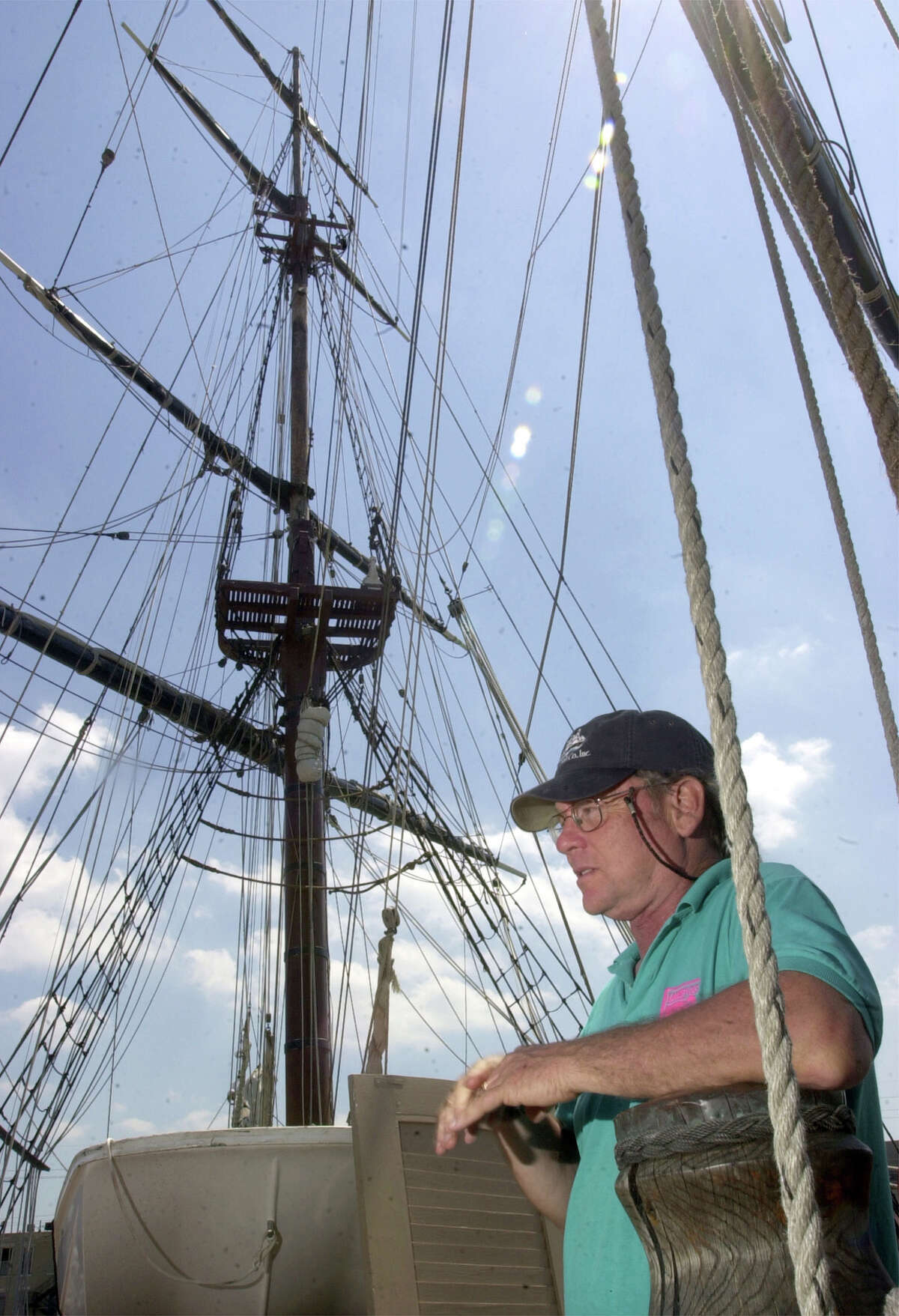 Bridgeport sailors recall captain of HMS Bounty