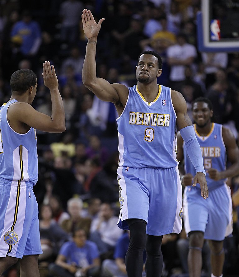 Nuggets top Warriors in 2 overtimes