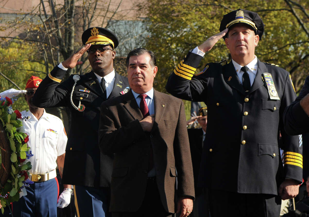 Are nyc schools closed on veterans day today