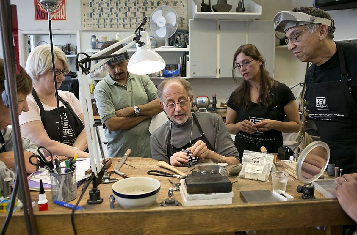 Jewelry arts school teaches skills of old