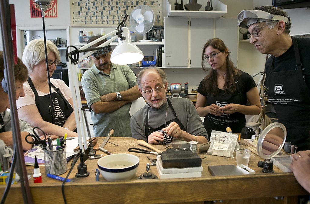 Jewelry arts school teaches skills of old