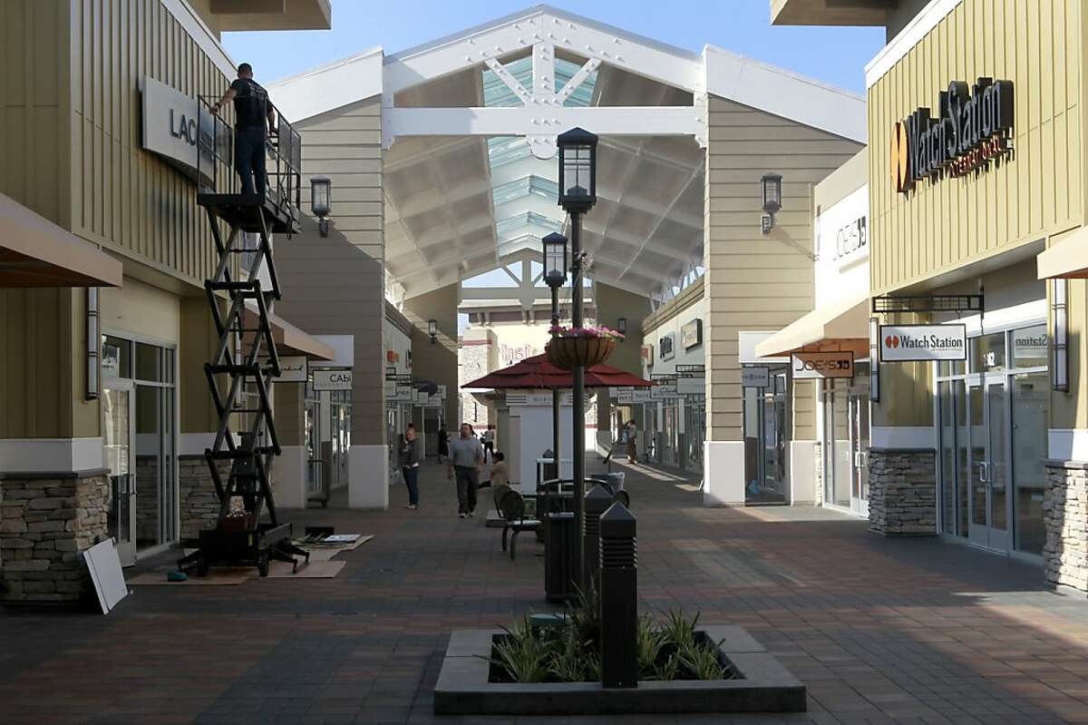 Paragon Outlets Livermore Valley opening