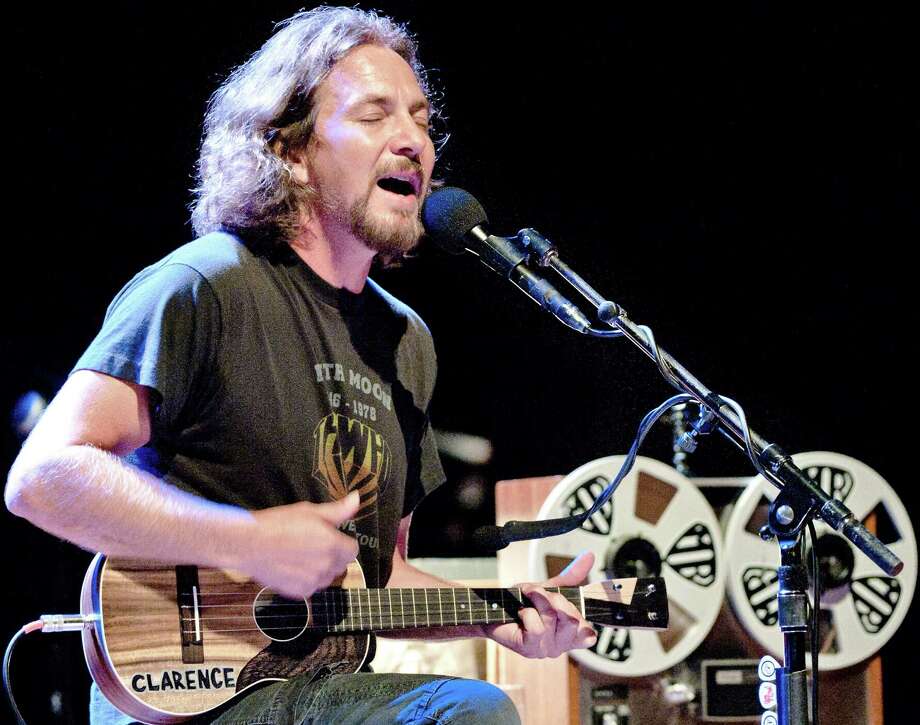 Vedder's ‘Ukulele Songs' tour rocks San Antonio ExpressNews