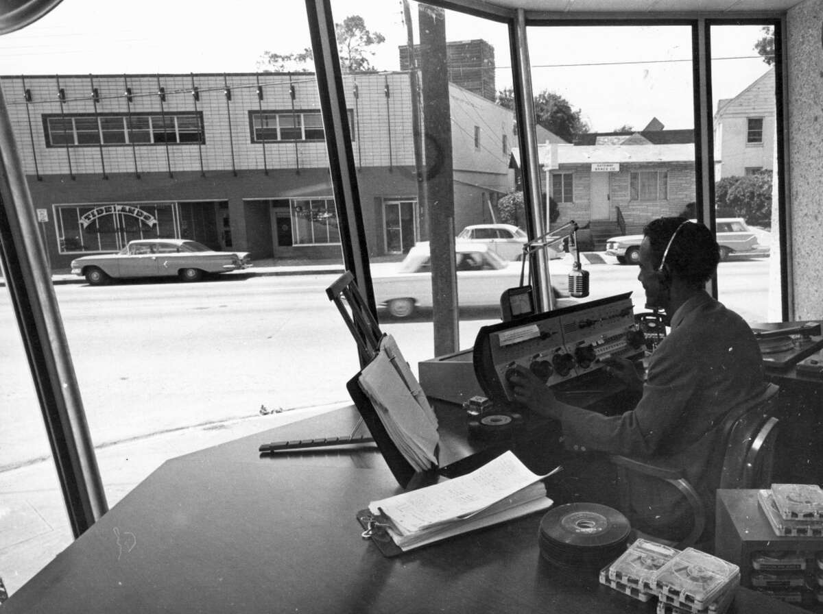 KCOH Radio moving to 1230 AM