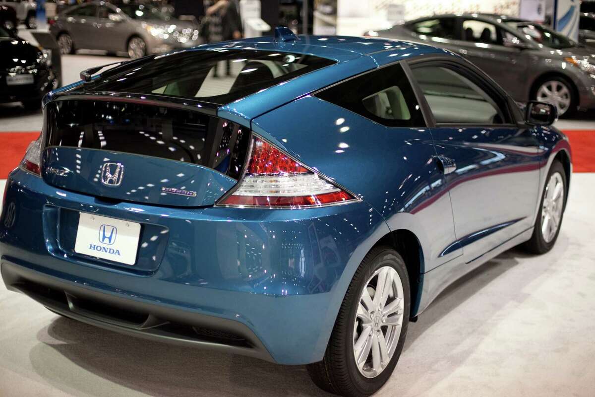 Honda: The carmaker has equipped more than 94 percent of its 2013 models with rearview cameras as standard equipment.