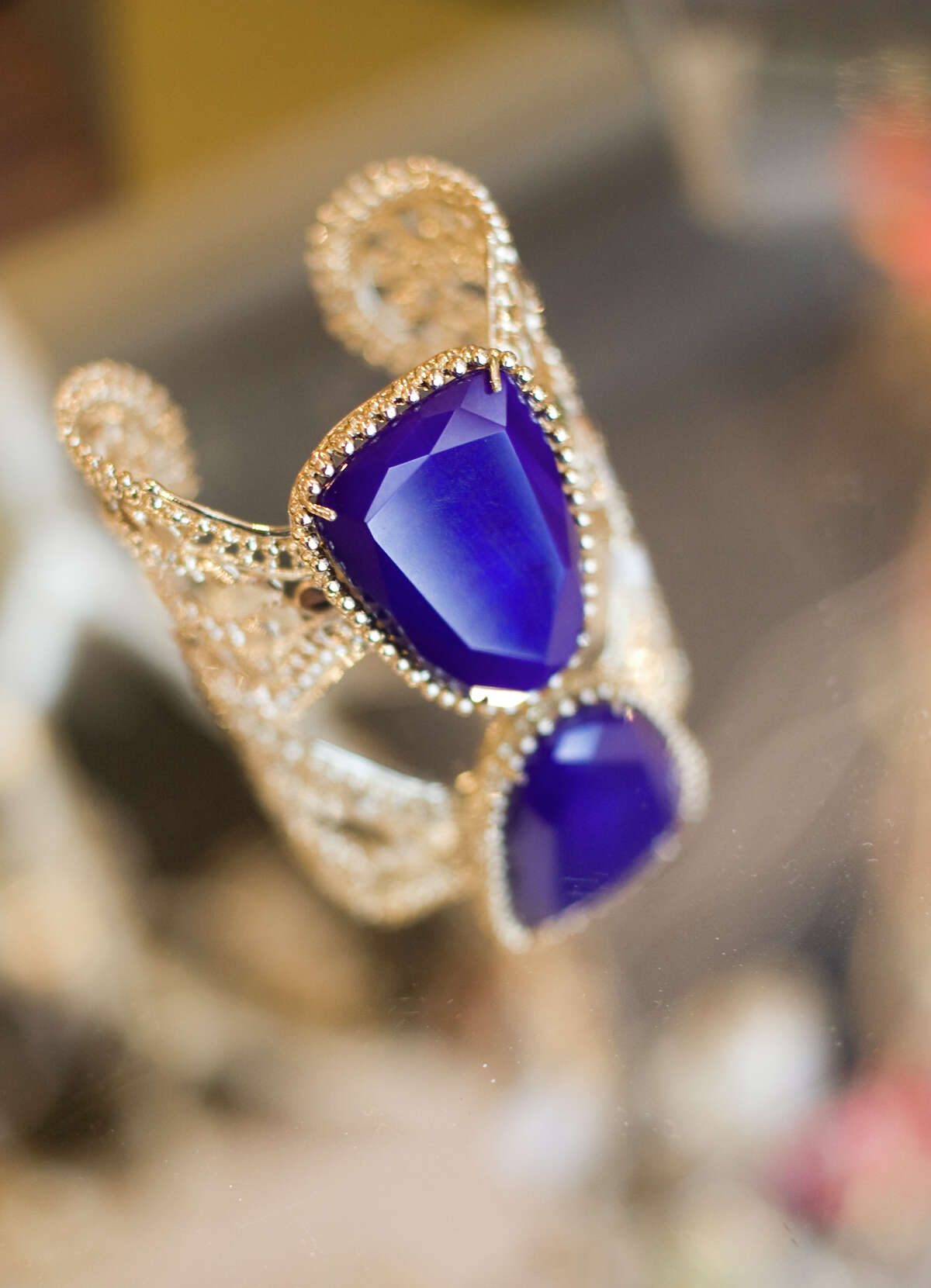 Jewelry designer Kendra Scott opens two Houston stores