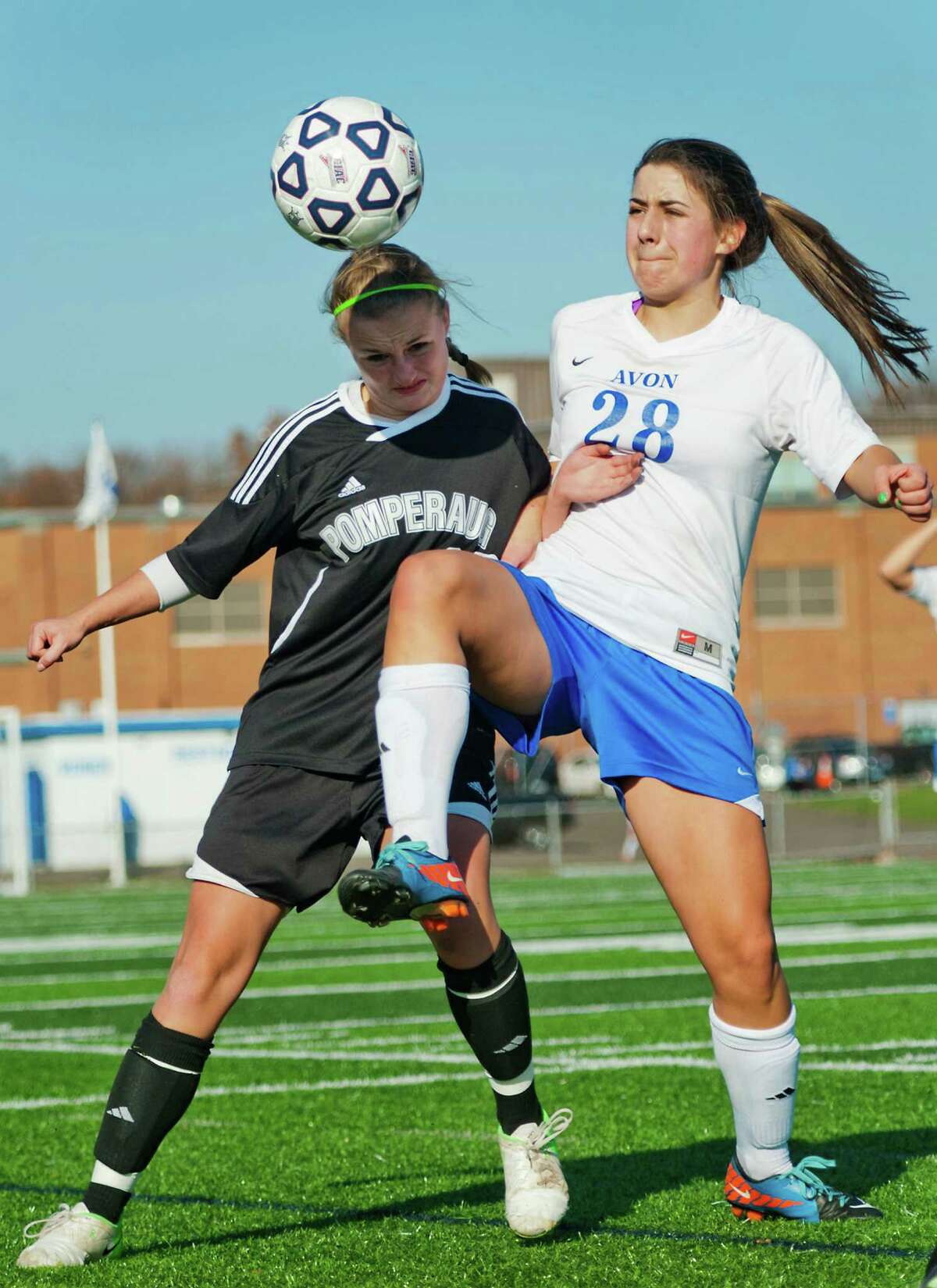 Pomperaug girls fall to defending champ Avon in Class L soccer semifinals