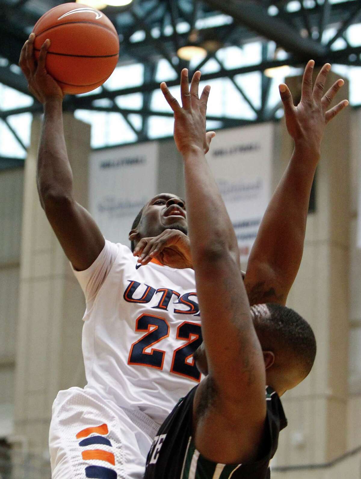 UTSA's Kannon Burrage shoots over the South Carolina Upstate defense during first half action at UTSA's Convocation Center on Saturday, Nov. 17, 2012. MICHAEL MILLER / FOR THE EXPRESS-NEWS