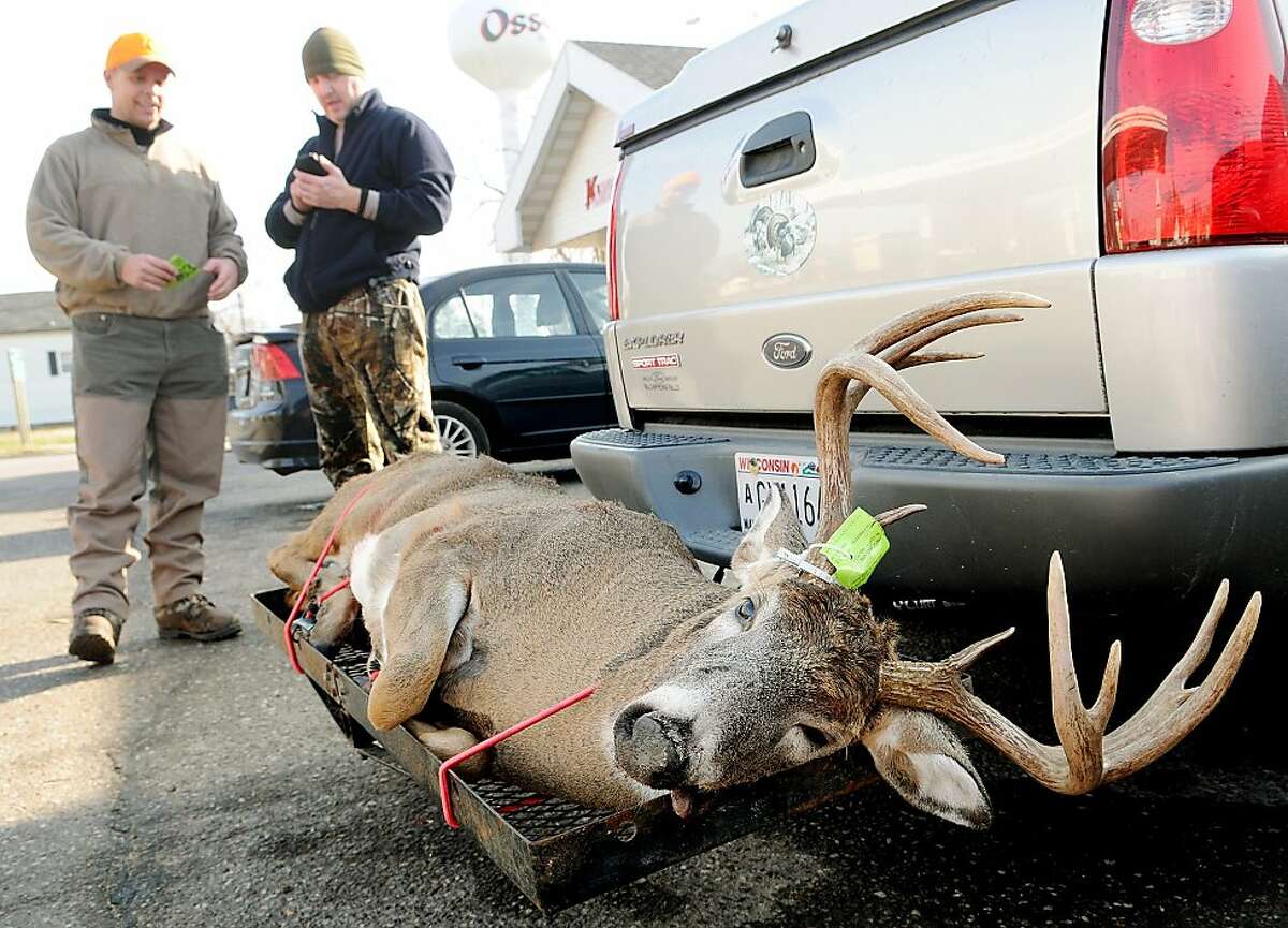Deer hunting season opens