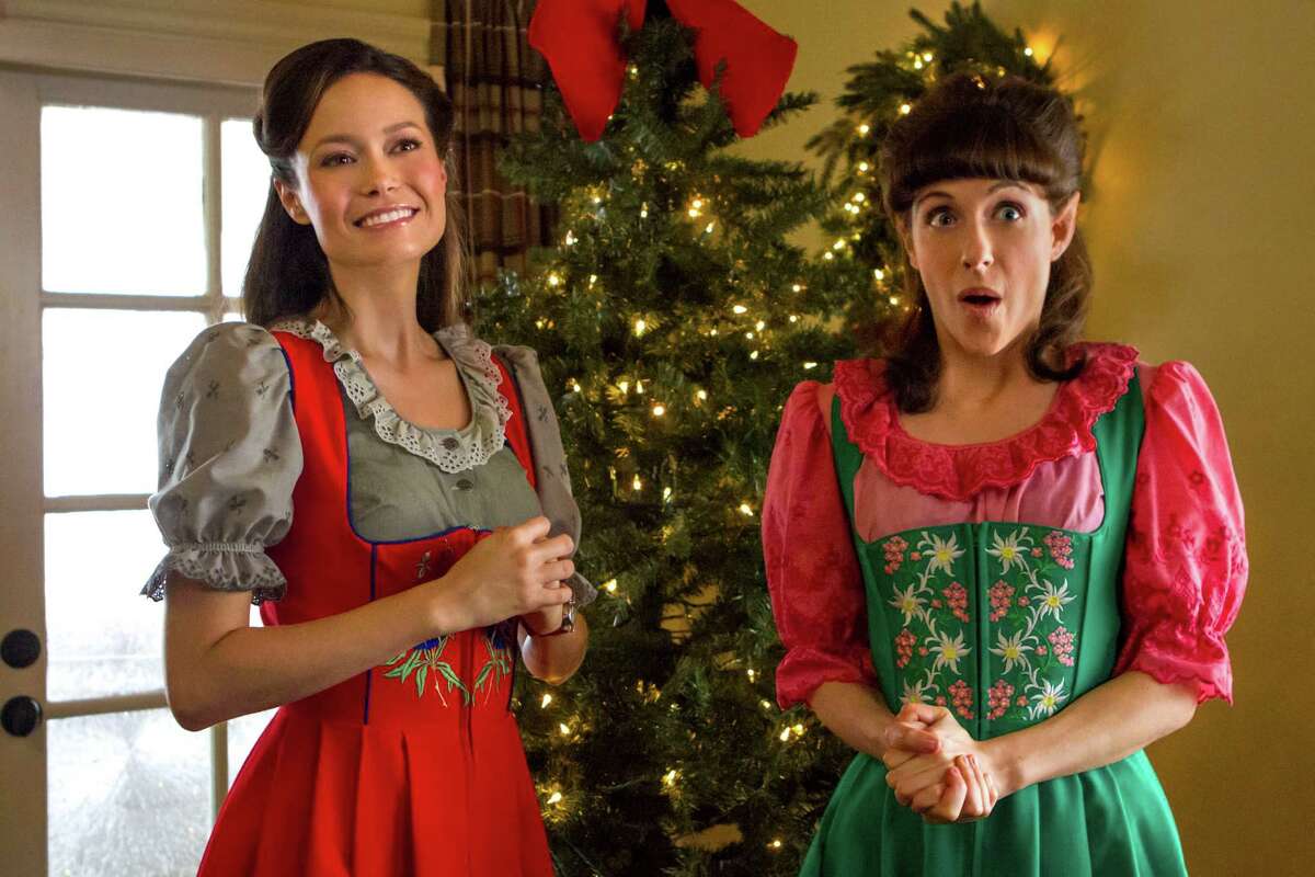Summer Glau and Jessie Wiener play Christmas elves who spend their days making toys for Santa in "Help for the Holidays."